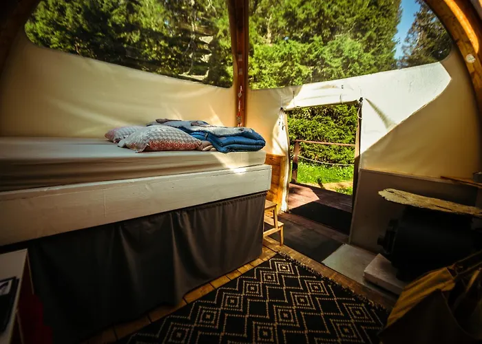 Eco Bivouac Village Igloos - Le Semnoz - A 20 Minutes D'annecy Tente de luxe